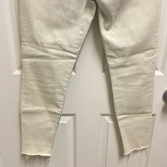 MOTHER Looker Ankle Fray in Out of the Box - Picture 9 of 12